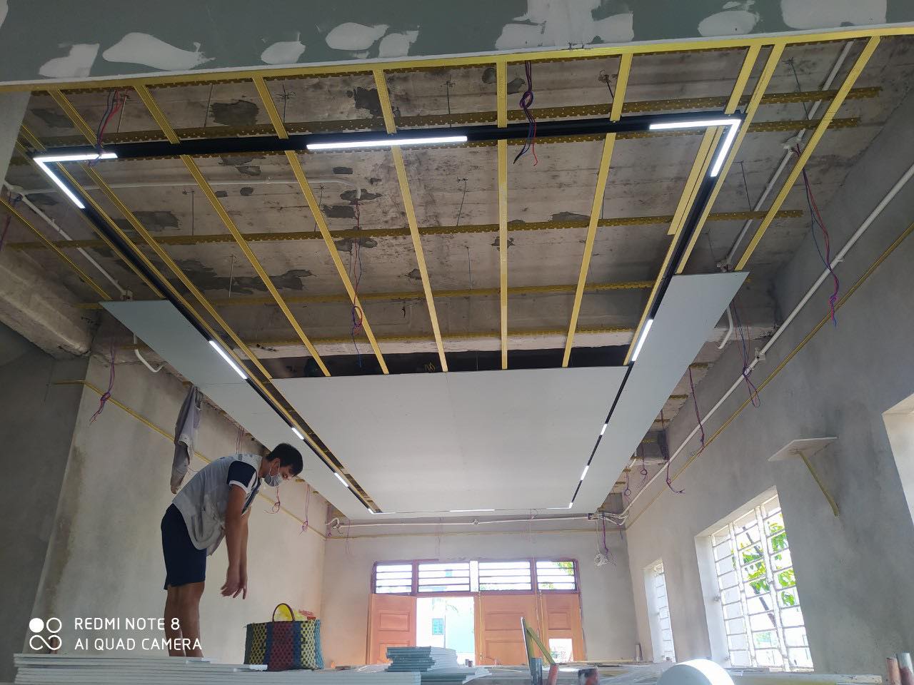 [Hỏi – Đáp] Trần thạch cao bị ngấm nước có sao không?