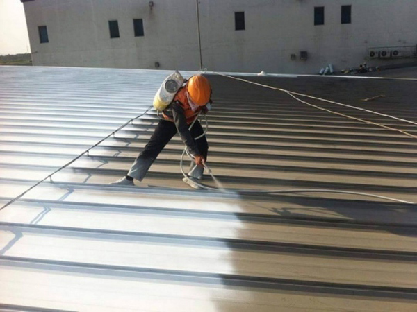 Một số lưu ý khi chọn mua sơn chống nóng